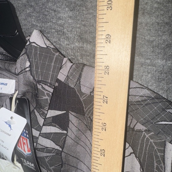 Cleveland Browns Tommy Bahama Coast Mens Islandzone Shirt Floral Gray Sz M NEW - Picture 11 of 12